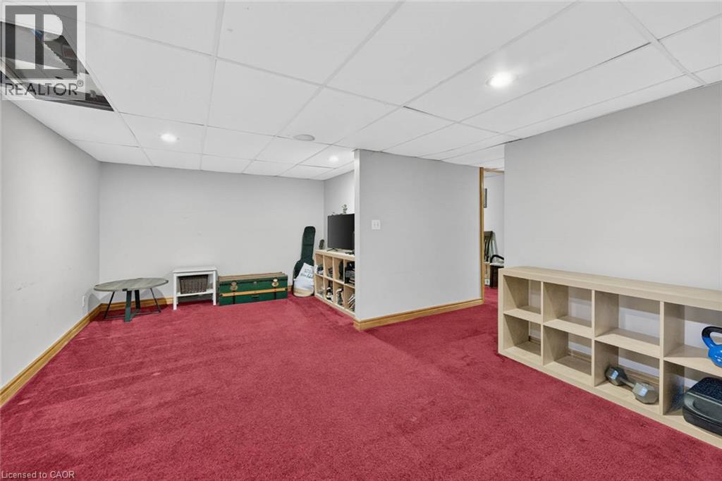 32 Primeau Avenue Property Photo 33
