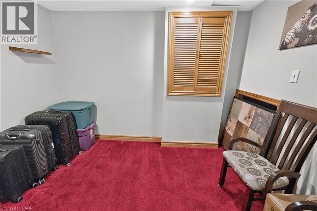 32 Primeau Avenue Property Photo 35