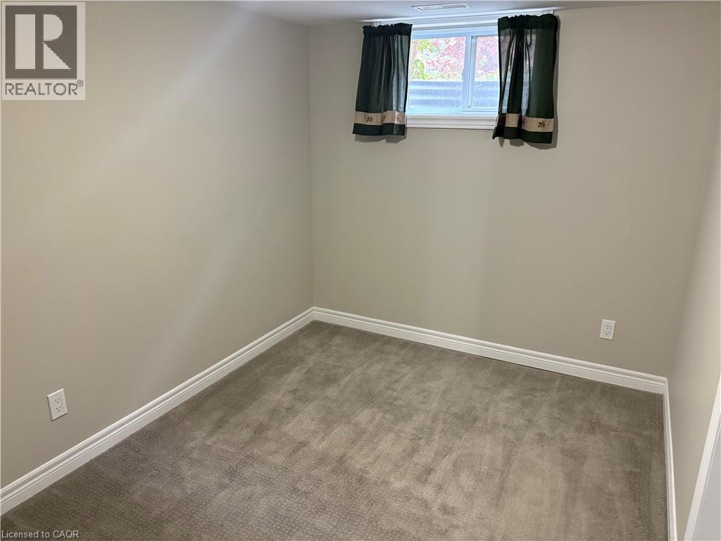206 Dixon Street Property Photo 7