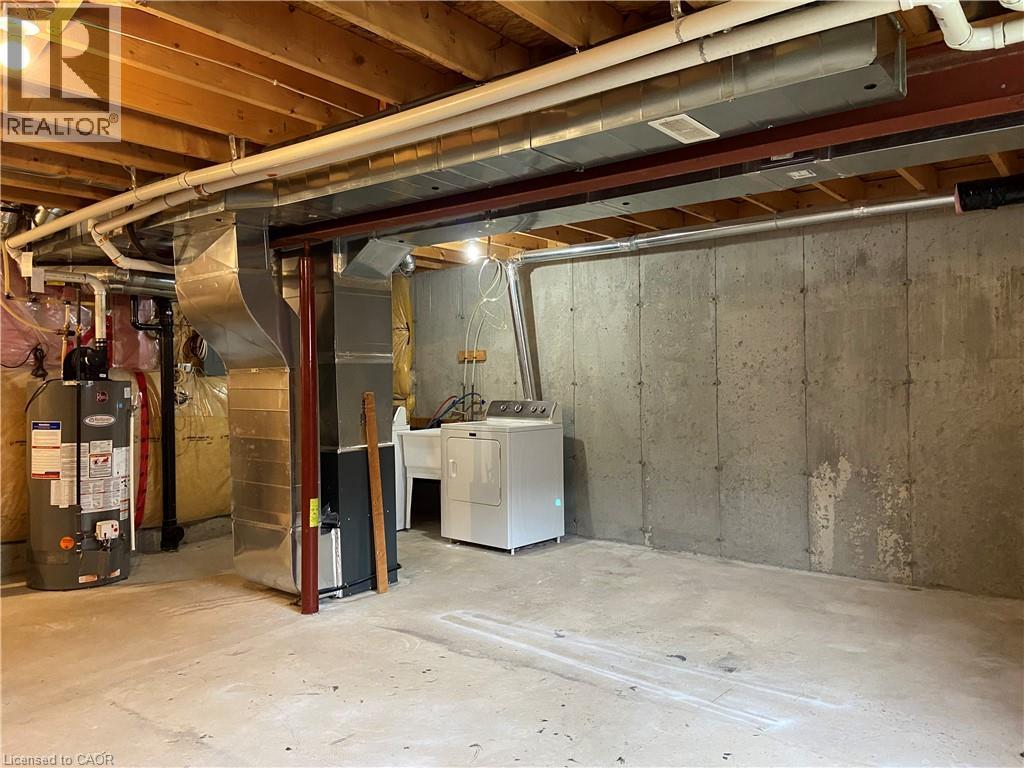 90 Bloom Crescent Property Photo 18
