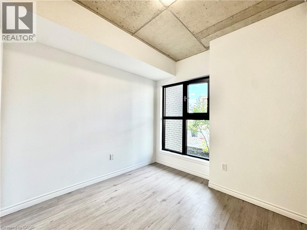 1430 Highland Road W Unit# D3 Property Photo 2