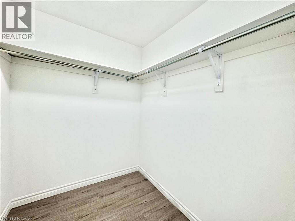 1430 Highland Road W Unit# D3 Property Photo 9