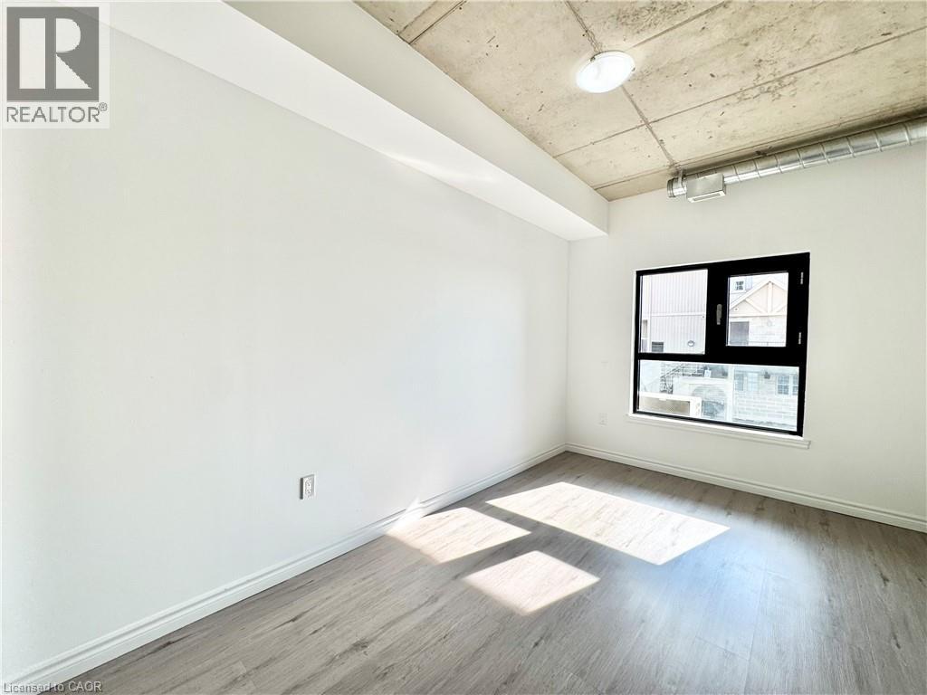 1430 Highland Road W Unit# D3 Property Photo 11