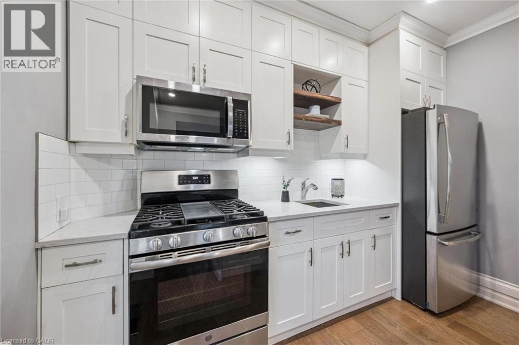 11 Neeve Street Property Photo 10