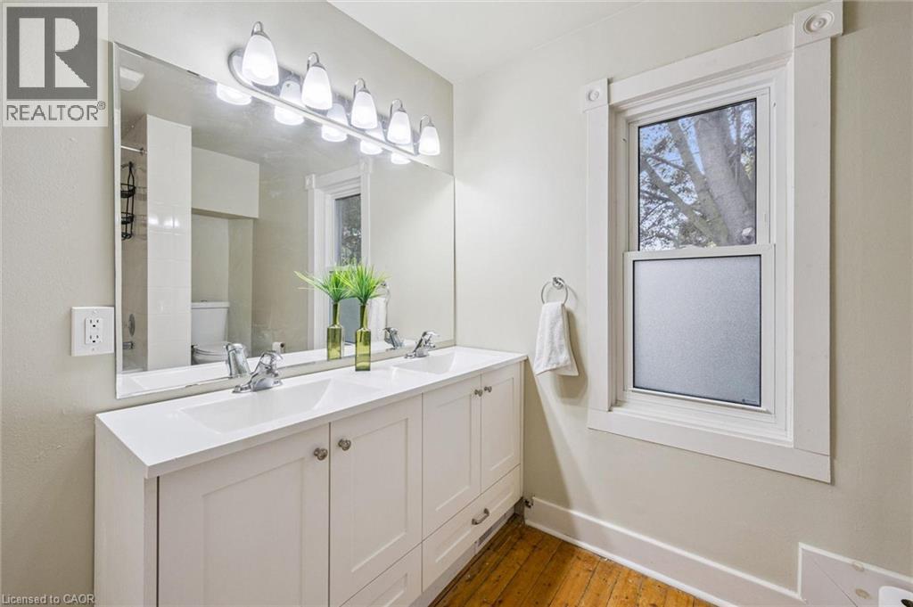 11 Neeve Street Property Photo 15
