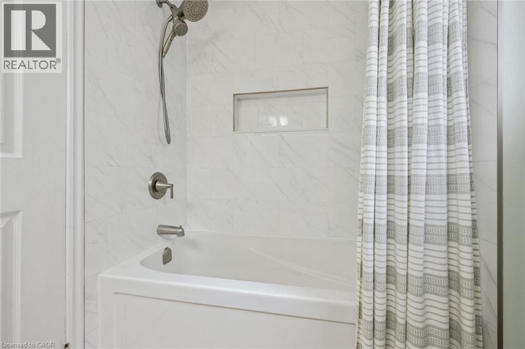 222 Inglis Street Property Photo 24