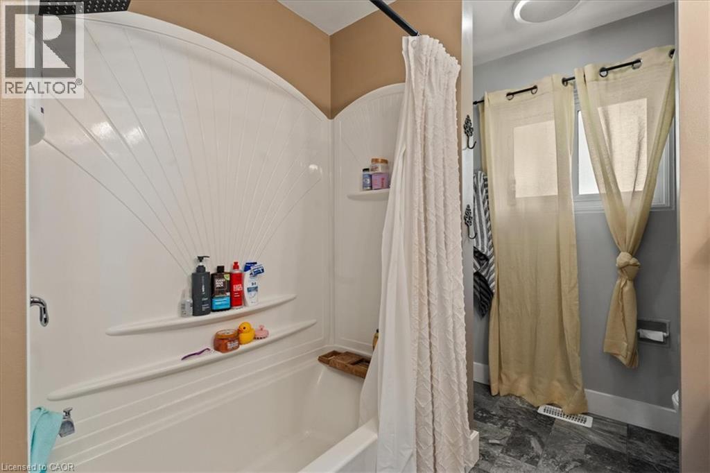 154 Paris Road Property Photo 18