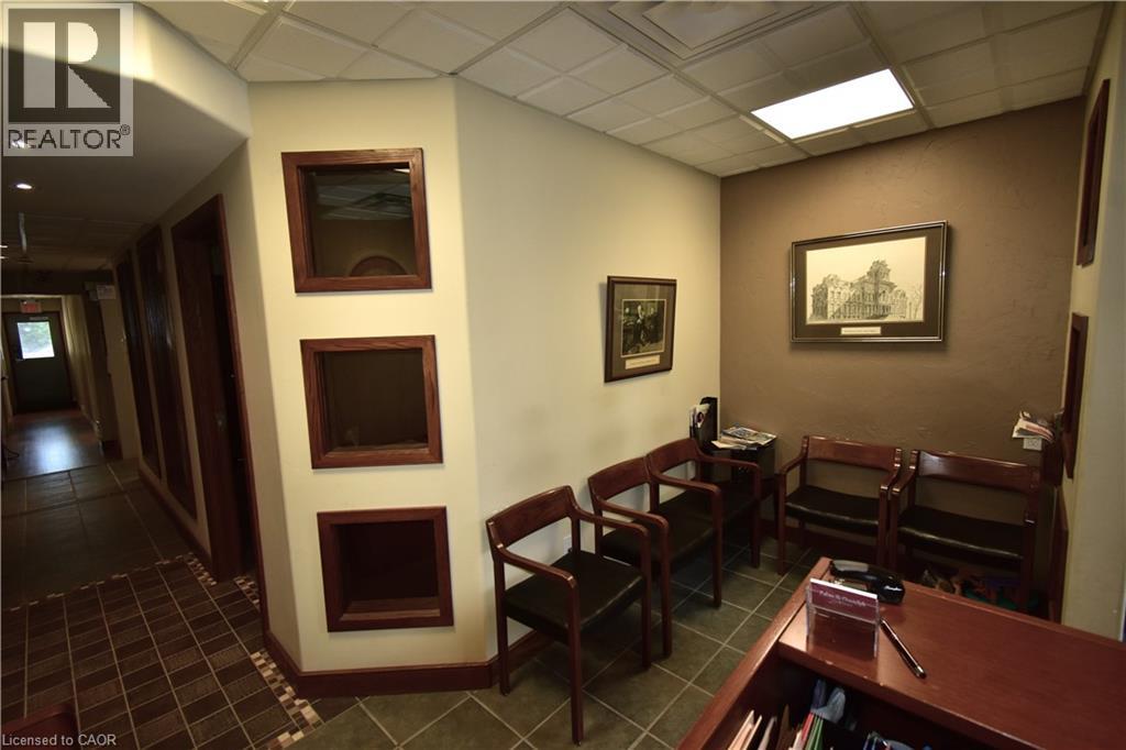 1025 Waterdown Road Property Photo 3