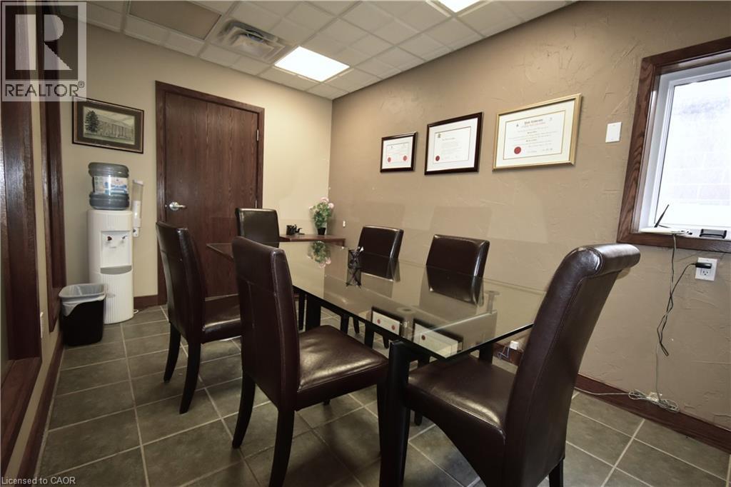 1025 Waterdown Road Property Photo 4