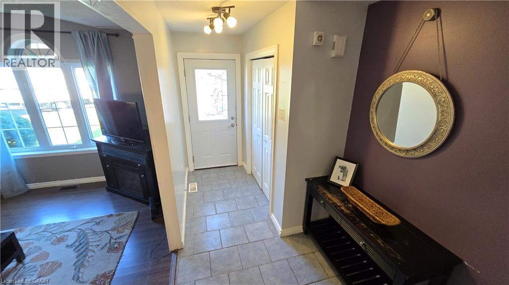 7 Jade Court Property Photo 4