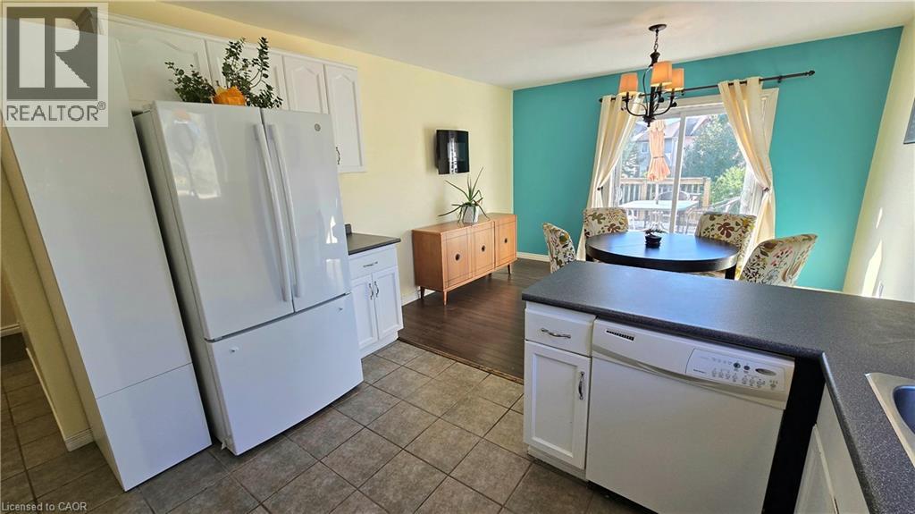 7 Jade Court Property Photo 10