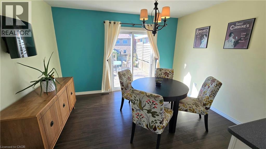 7 Jade Court Property Photo 11