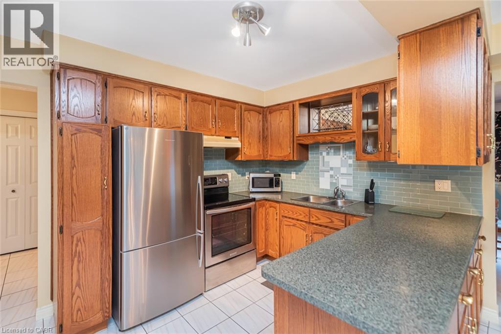 318 Cavendish Drive Property Photo 6