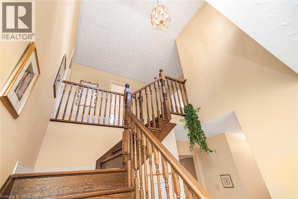 318 Cavendish Drive Property Photo 10