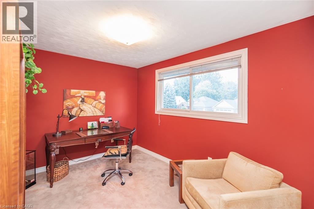 318 Cavendish Drive Property Photo 11