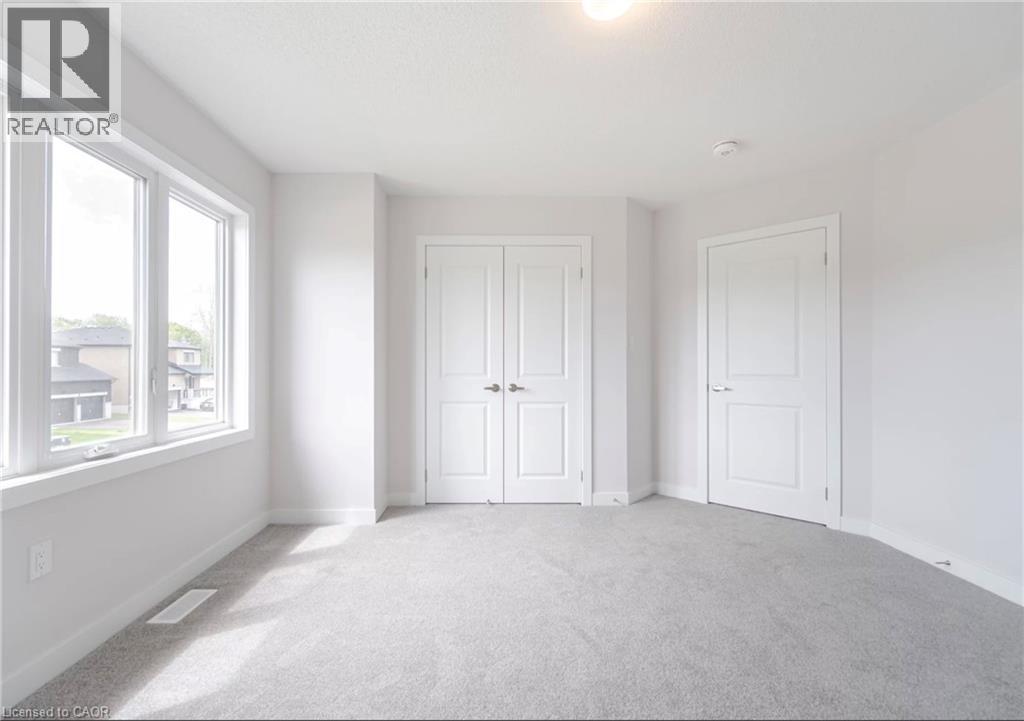 15 Bird Street Property Photo 18