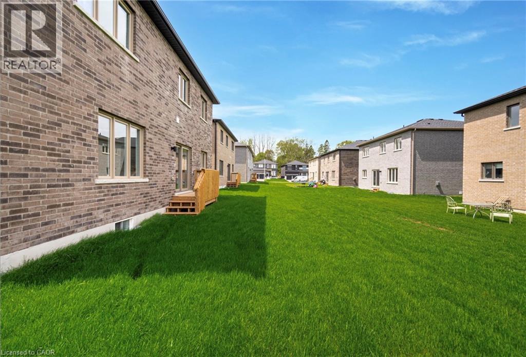 15 Bird Street Property Photo 38