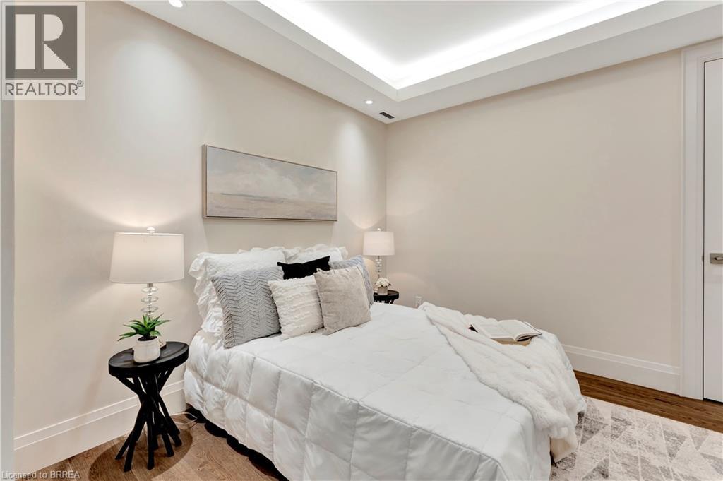 7 Grand River Street N Unit# 203 Property Photo 18