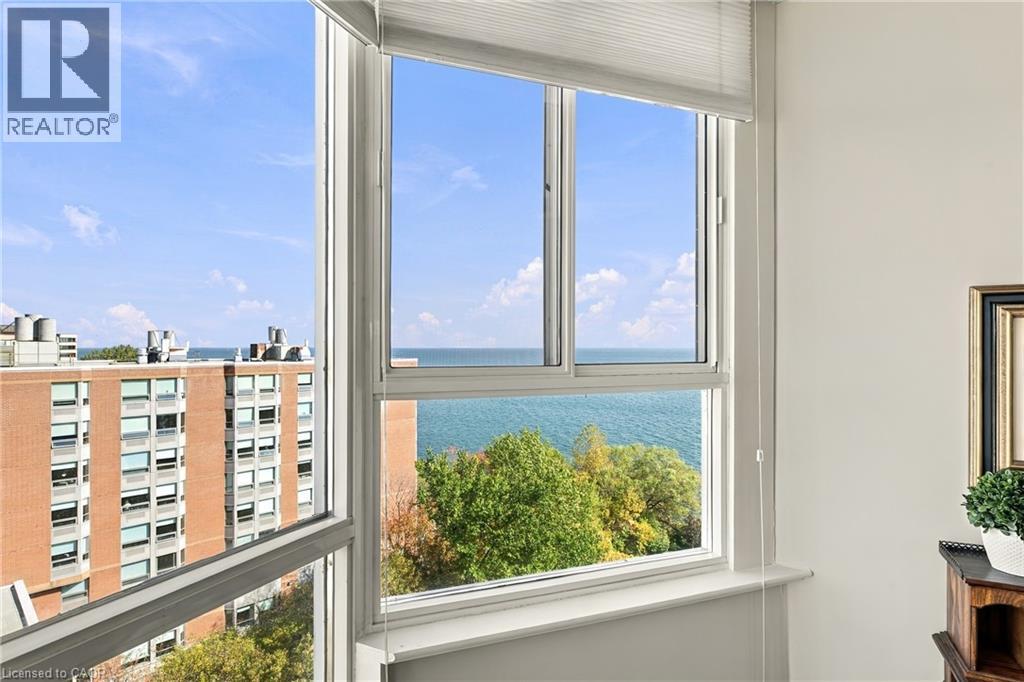 5280 Lakeshore Road Unit# 912 Property Photo 8