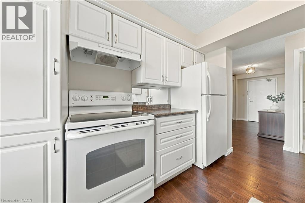 5280 Lakeshore Road Unit# 912 Property Photo 11