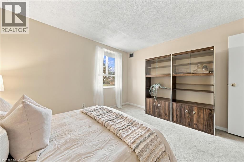 5280 Lakeshore Road Unit# 912 Property Photo 17