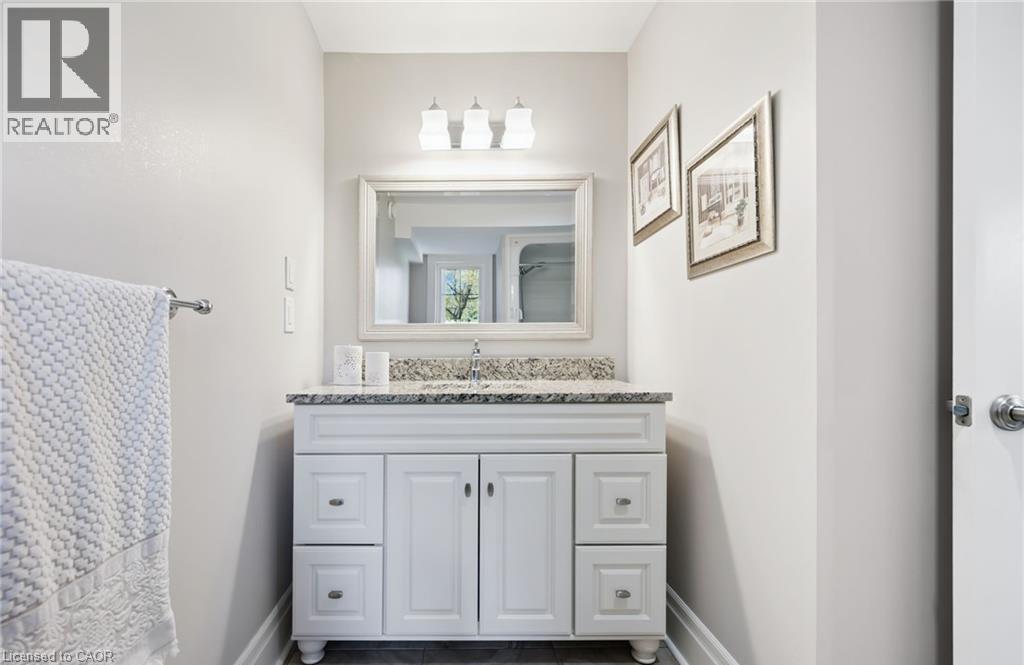 2073 Maplewood Road Property Photo 34