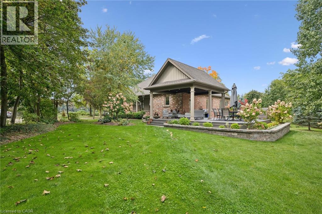 2073 Maplewood Road Property Photo 36