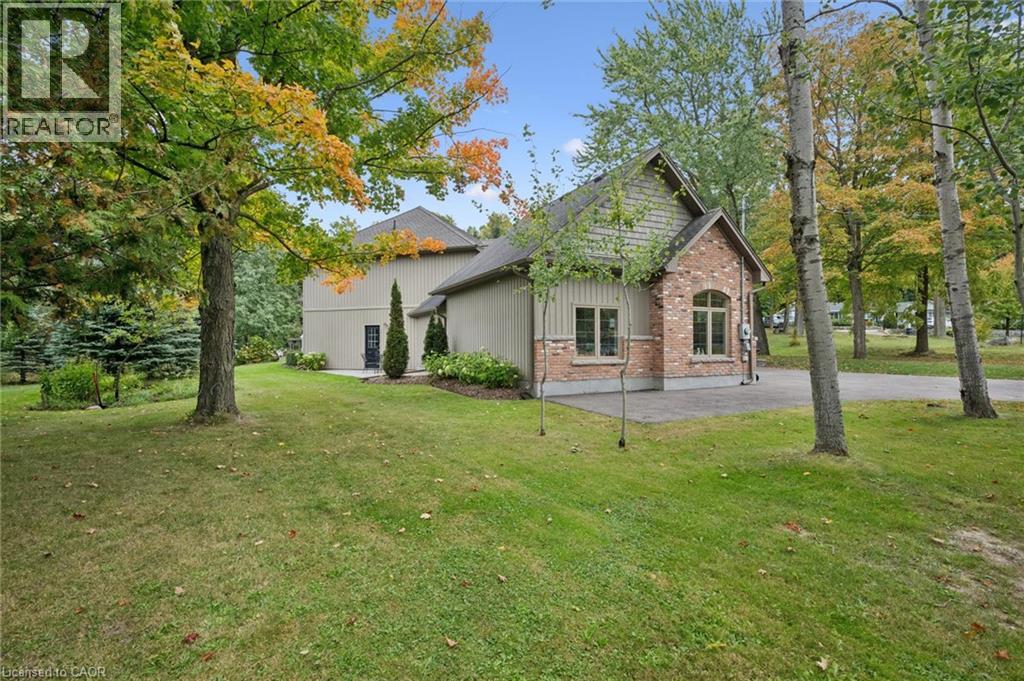 2073 Maplewood Road Property Photo 48