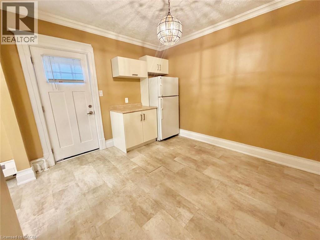 241 Macnab Street S Unit# Unit 2 Property Photo 9