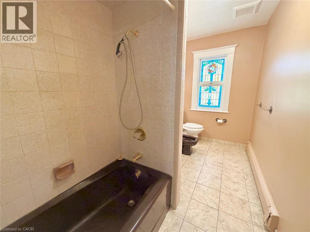 241 Macnab Street S Unit# Unit 2 Property Photo 10
