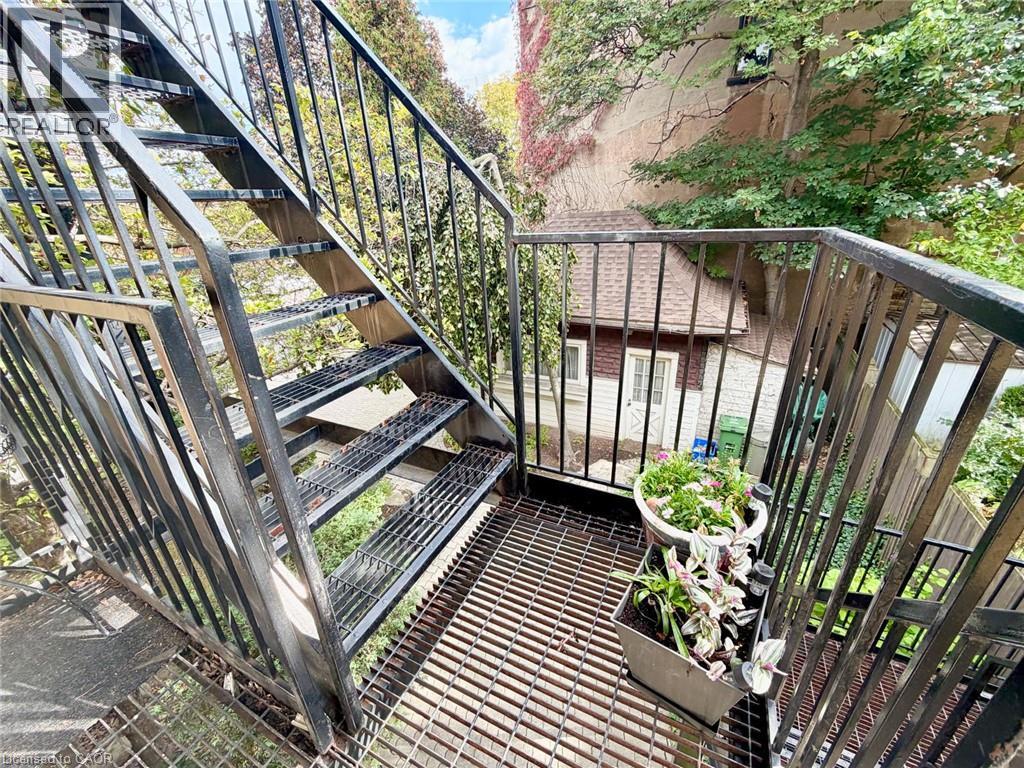 241 Macnab Street S Unit# Unit 2 Property Photo 16