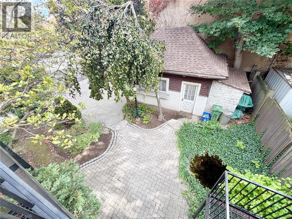 241 Macnab Street S Unit# Unit 2 Property Photo 17