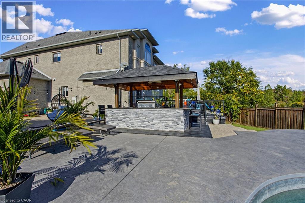 4 Playfair Court Property Photo 45