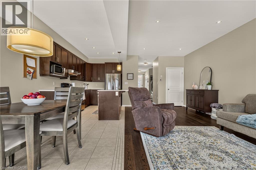 370 Stonehenge Drive Unit# 8 Property Photo 8