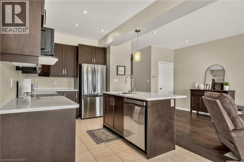 370 Stonehenge Drive Unit# 8 Property Photo 12