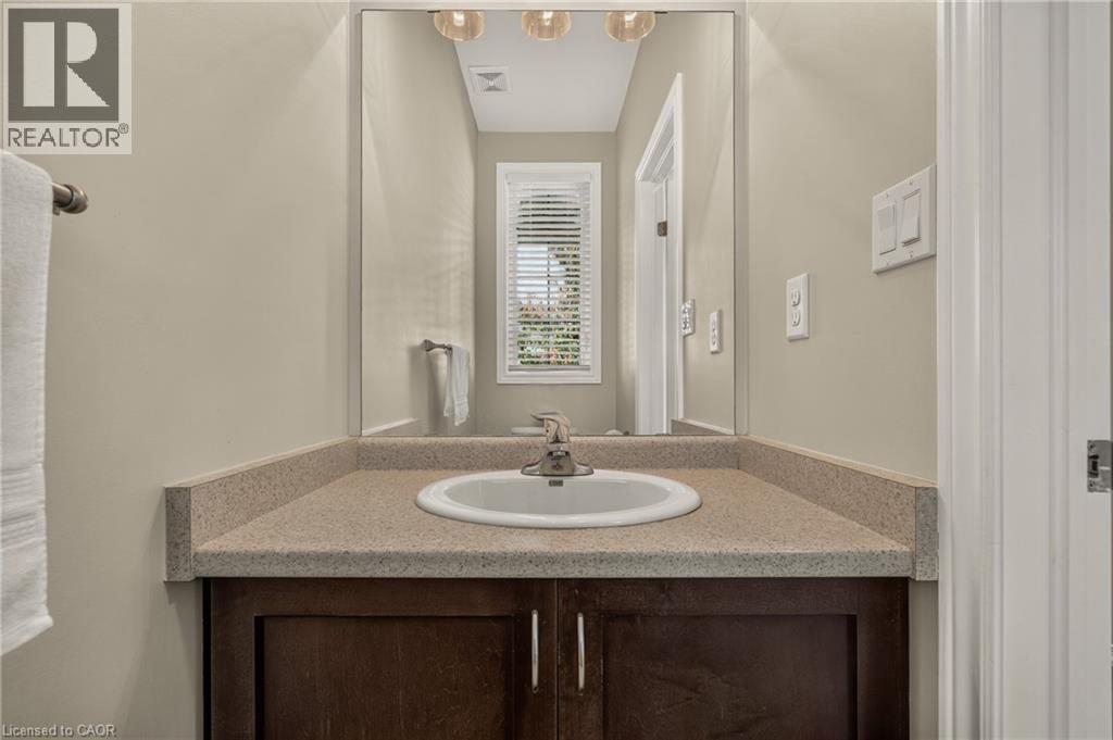 370 Stonehenge Drive Unit# 8 Property Photo 13