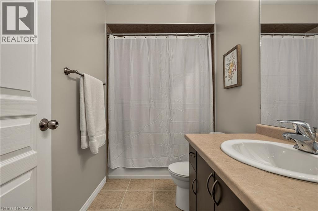 370 Stonehenge Drive Unit# 8 Property Photo 17