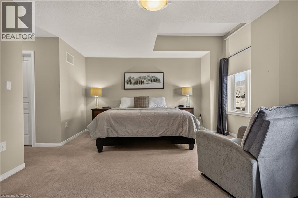 370 Stonehenge Drive Unit# 8 Property Photo 18