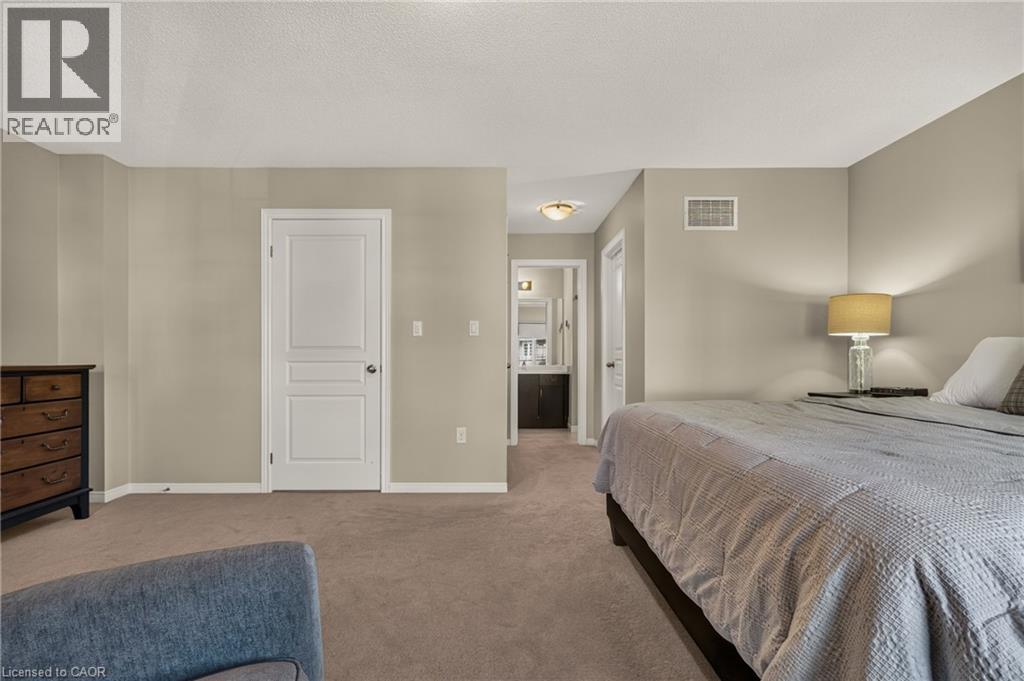 370 Stonehenge Drive Unit# 8 Property Photo 20