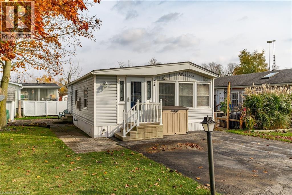 524 Poplar Place Property Photo 1