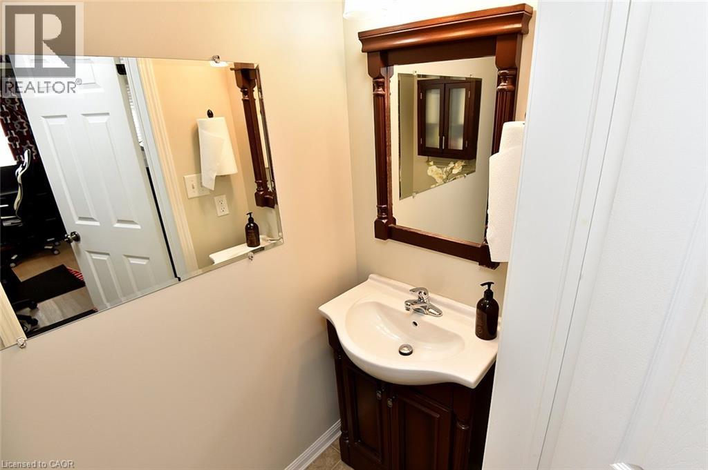 3185 Walkers Line Property Photo 11