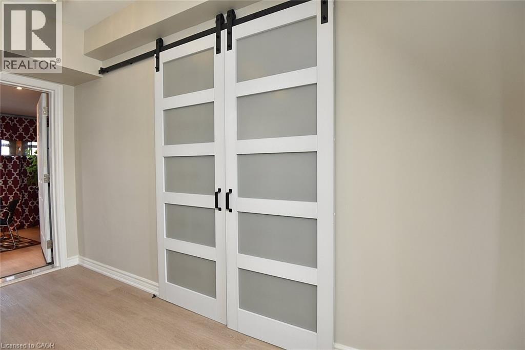3185 Walkers Line Property Photo 14