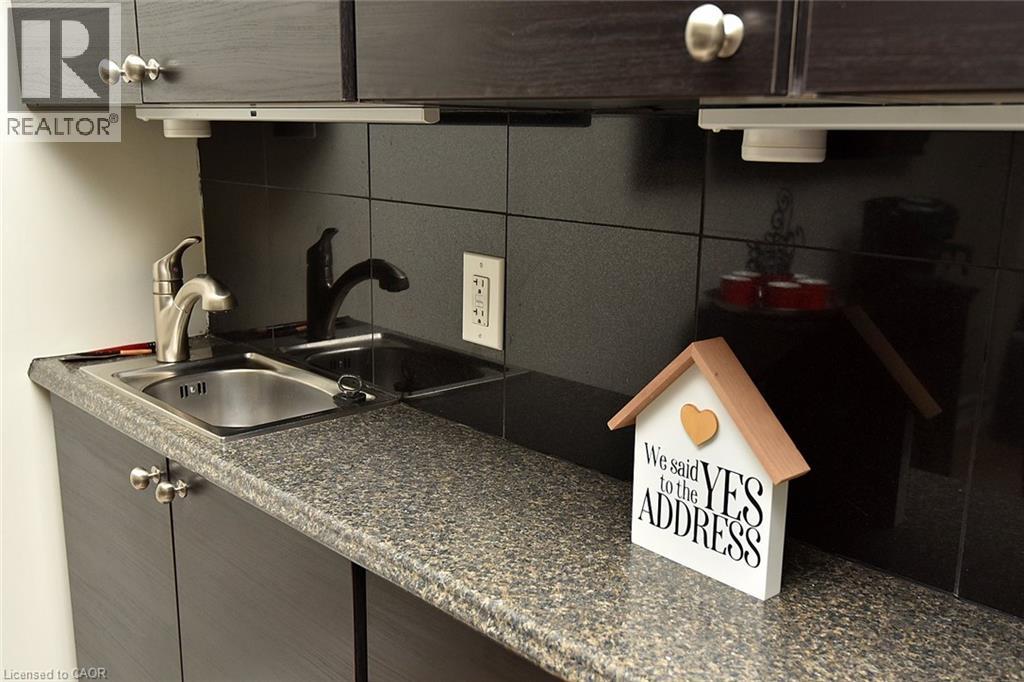 3185 Walkers Line Property Photo 16