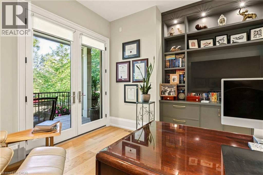 368 Fourth Line Property Photo 17