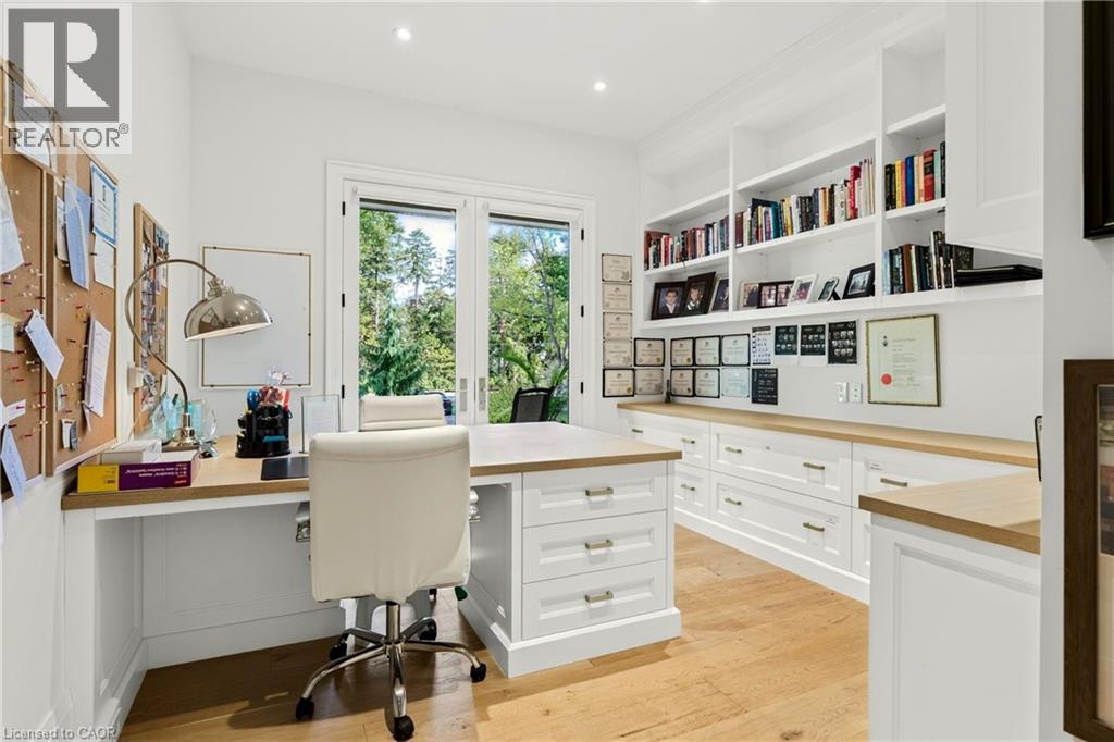 368 Fourth Line Property Photo 18