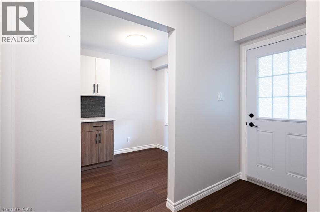 537b Barwick Crescent Property Photo 4