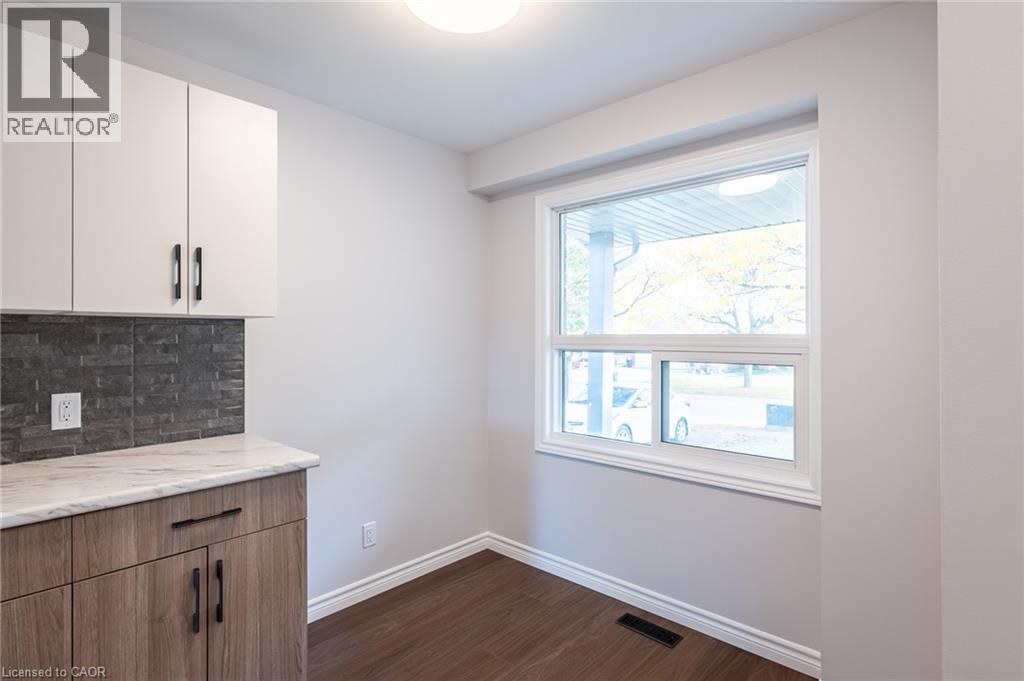 537b Barwick Crescent Property Photo 6