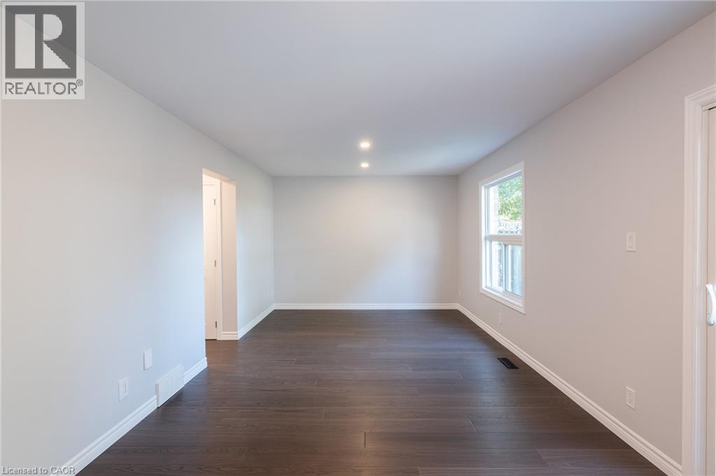 537b Barwick Crescent Property Photo 13