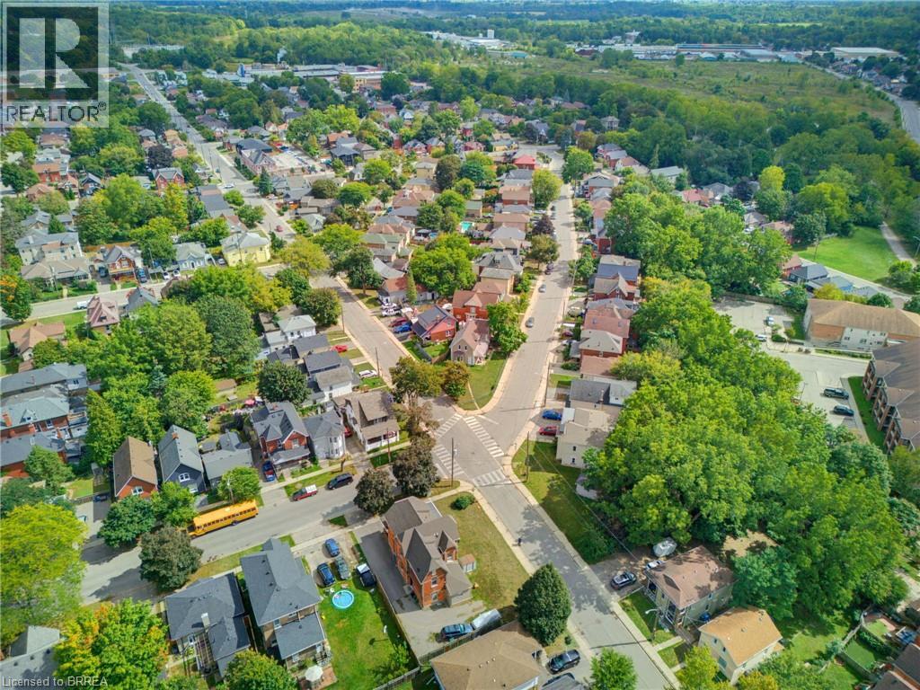 97 Park Avenue Property Photo 23