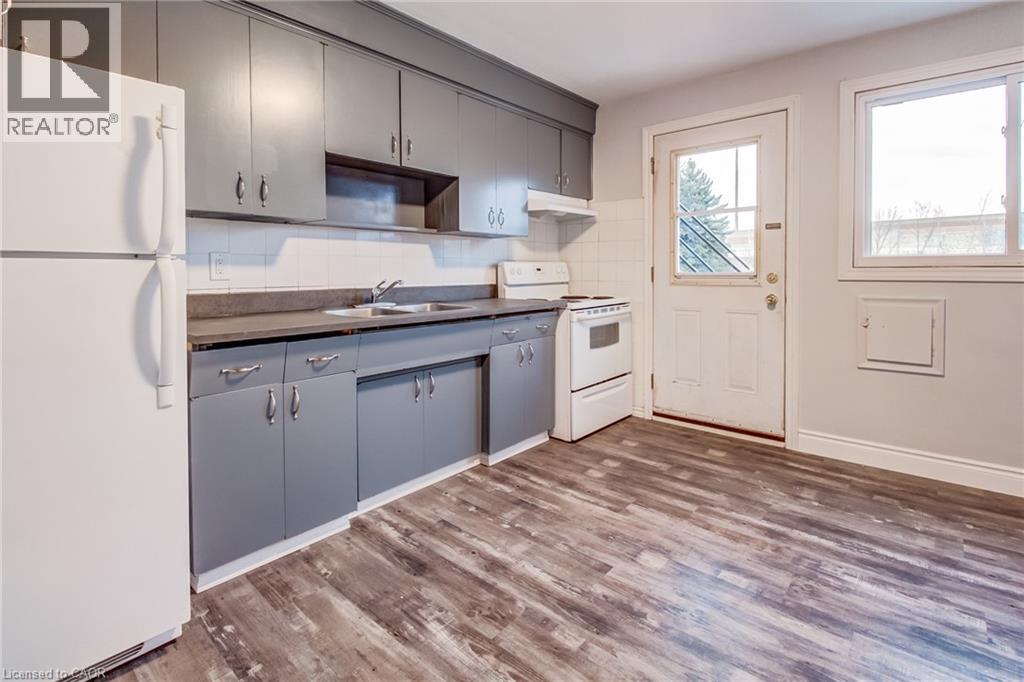 105 Dixon Street Property Photo 4